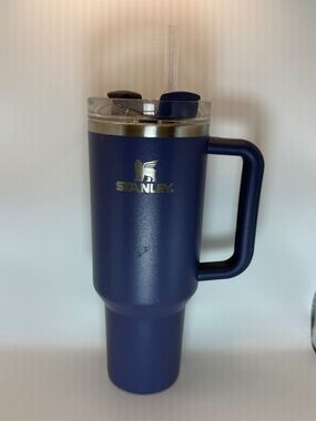 Stanley Quencher H2.0 40 oz Dark Blue Periwinkle Tumbler Lid & Straw